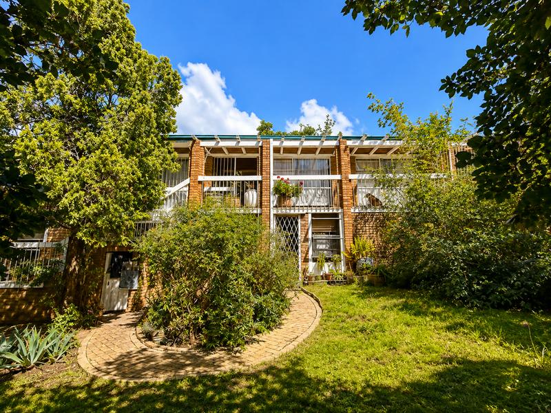 6 Bedroom Property for Sale in Heuwelsig Free State